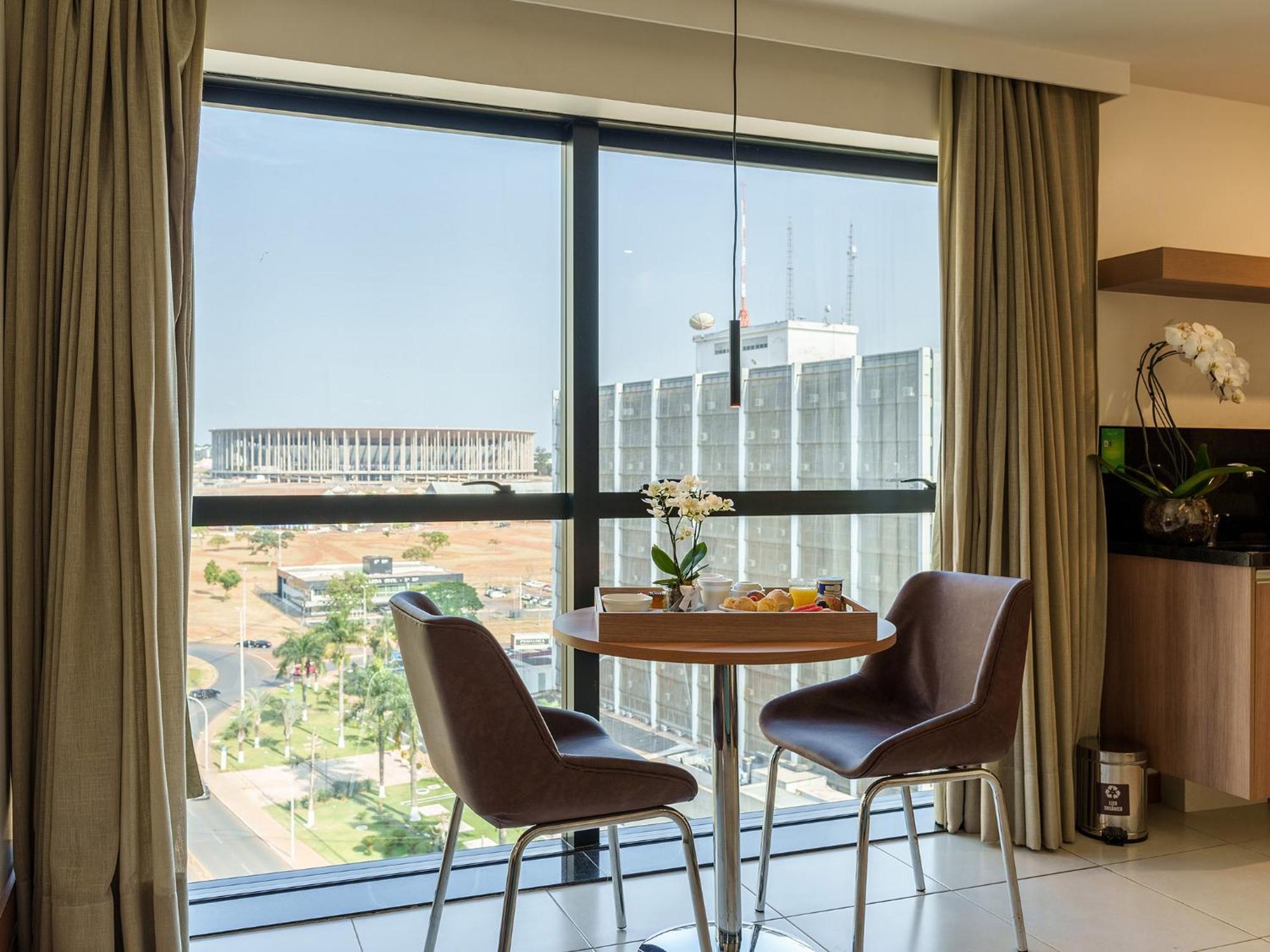 Athos Bulcao Hplus Executive 4* Brasilia