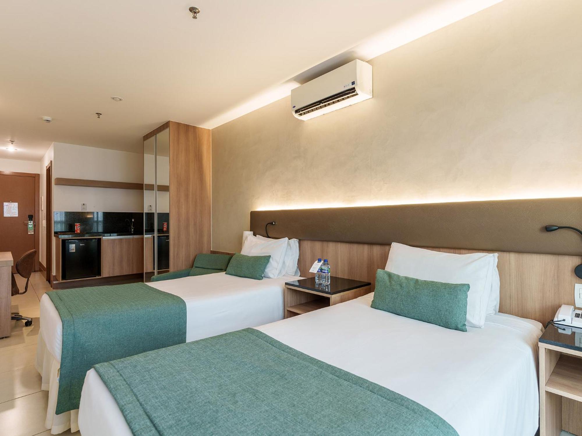 Athos Bulcao Hplus Executive 4* Brasilia